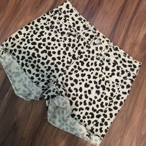 American eagle animal print high rise shorts
